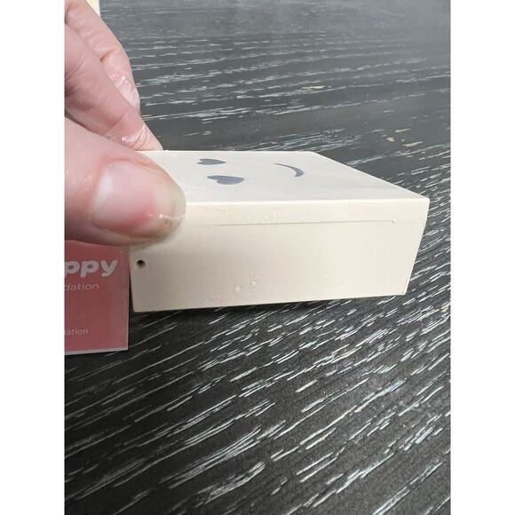 Benefit Hello Happy Velvet Powder Foundation Shade 1 New Full Size ***DAMAGED*** - Picture 7 of 12